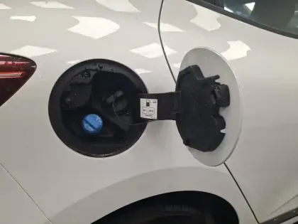 Photo 15 Renault Clio  SOCIETE BLUE DCI 100 - 21N