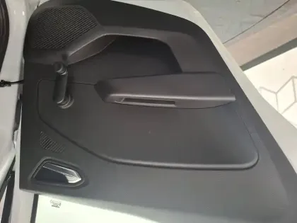 Photo 24 Renault Clio  SOCIETE BLUE DCI 100 - 21N