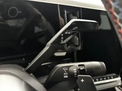 Photo 58 Renault Rafale  E-Tech full hybrid 200