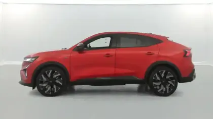 Photo 43 Renault Rafale  E-Tech full hybrid 200