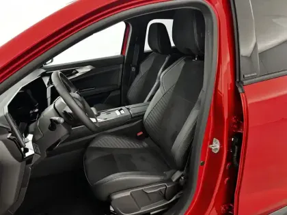 Photo 59 Renault Rafale  E-Tech full hybrid 200