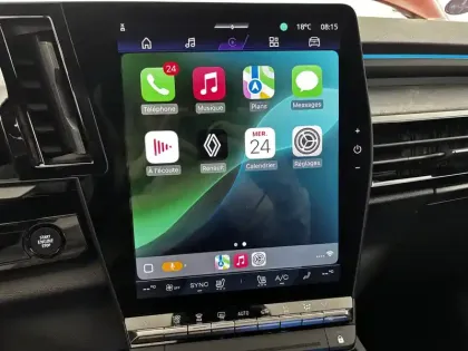 Photo 68 Renault Rafale  E-Tech full hybrid 200