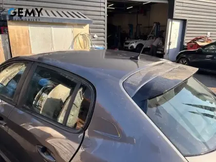 Photo 19 Peugeot 208  PureTech 100 S&S BVM6