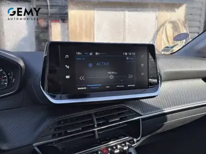 Photo 27 Peugeot 208  PureTech 100 S&S BVM6