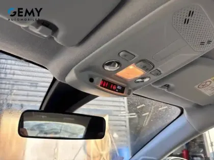 Photo 30 Peugeot 208  PureTech 100 S&S BVM6