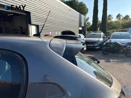 Photo 20 Peugeot 208  PureTech 100 S&S BVM6