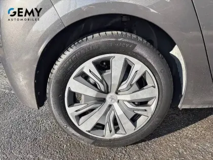 Photo 12 Peugeot 208  PureTech 100 S&S BVM6