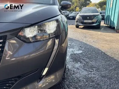 Photo 14 Peugeot 208  PureTech 100 S&S BVM6