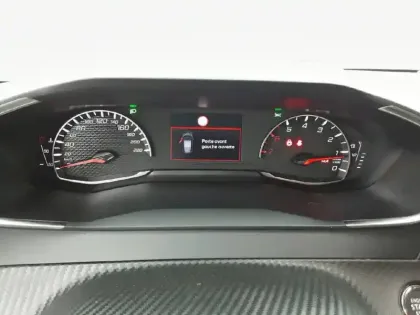 Photo 33 Peugeot 208  BlueHDi 100 S&S BVM6