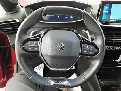 Photo 8 Peugeot 208  PureTech 100 S&S EAT8