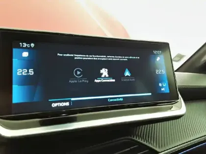 Photo 18 Peugeot 208  PureTech 100 S&S EAT8