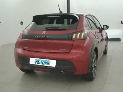 Photo 31 Peugeot 208  PureTech 100 S&S EAT8