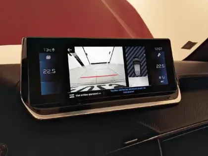 Photo 17 Peugeot 208  PureTech 100 S&S EAT8