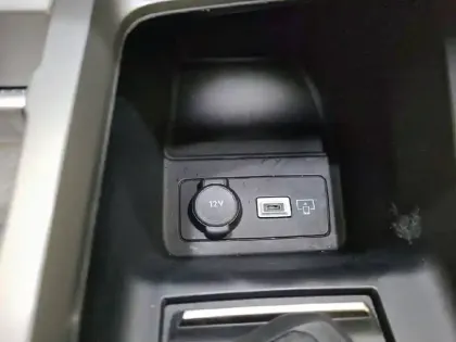 Photo 22 Peugeot 308  SW BlueHDi 130ch S&S EAT8