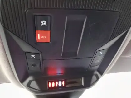 Photo 20 Peugeot 308  SW BlueHDi 130ch S&S EAT8