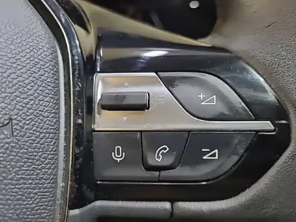 Photo 25 Peugeot 308  SW BlueHDi 130ch S&S EAT8