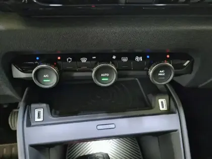 Photo 24 Citroën C4  PureTech 130 S&S BVM6