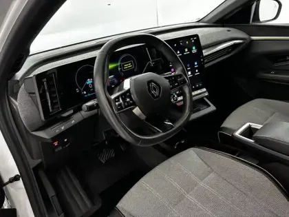 Photo 9 Renault Megane  E-Tech EV60 220 ch optimum charge