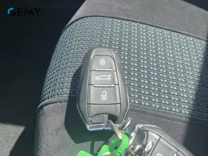 Photo 14 Peugeot 308  PureTech 110ch S&S BVM6