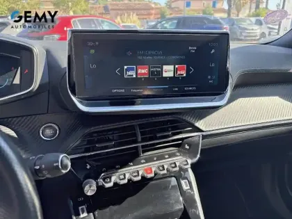 Photo 26 Peugeot 2008  PureTech 130 S&S BVM6