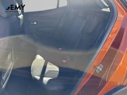 Photo 9 Peugeot 2008  PureTech 130 S&S BVM6