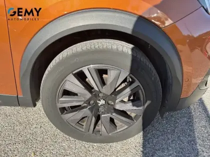 Photo 11 Peugeot 2008  PureTech 130 S&S BVM6