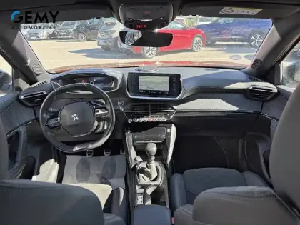 Photo 7 Peugeot 2008  PureTech 130 S&S BVM6