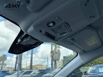 Photo 22 Peugeot 208  PureTech 100 S&S BVM6