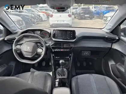 Photo 24 Peugeot 208  PureTech 100 S&S BVM6