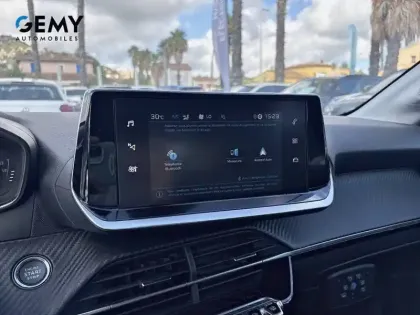 Photo 13 Peugeot 208  PureTech 100 S&S BVM6