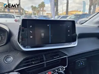 Photo 28 Peugeot 208  PureTech 100 S&S BVM6