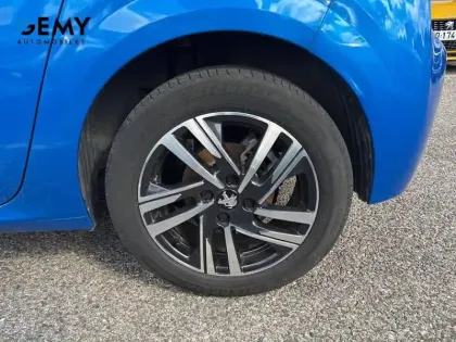 Photo 1 Peugeot 208  PureTech 100 S&S BVM6