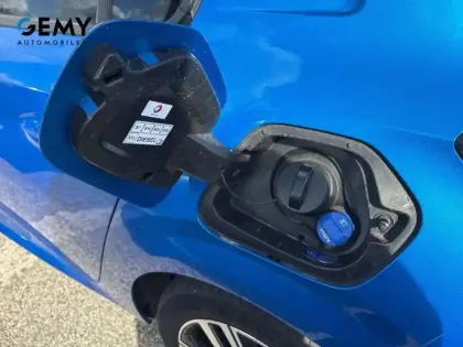 Photo 8 Peugeot 208  PureTech 100 S&S BVM6