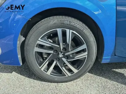Photo 20 Peugeot 208  PureTech 100 S&S BVM6