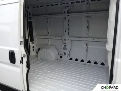 Photo 11 Peugeot Boxer  FGN TOLE 3.0 T L2H2 120 S&S BVM6