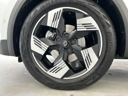 Photo 44 Renault Symbioz  E-Tech full hybrid 145