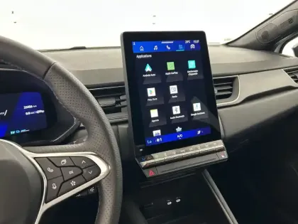 Photo 110 Renault Symbioz  E-Tech full hybrid 145