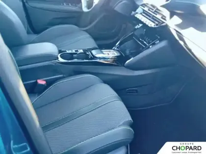 Photo 12 Peugeot 2008  Hybrid 145 e-DCS6