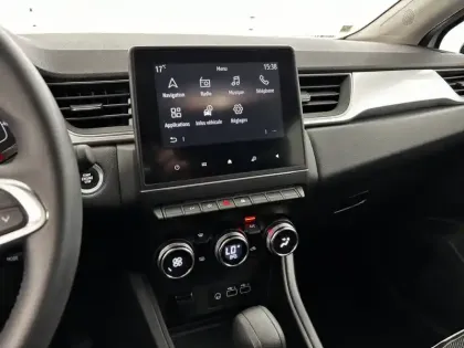 Photo 11 Renault Captur  E-Tech full hybrid 145