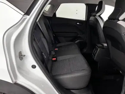 Photo 15 Renault Captur  E-Tech full hybrid 145