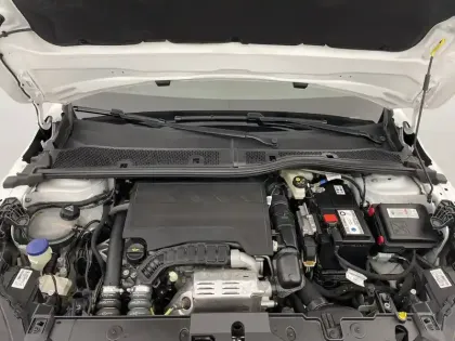 Photo 51 Peugeot 208  PureTech 100 S&S BVM6