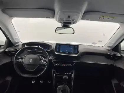 Photo 58 Peugeot 208  PureTech 100 S&S BVM6