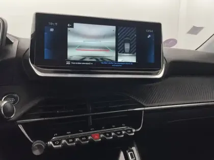 Photo 57 Peugeot 208  PureTech 100 S&S BVM6