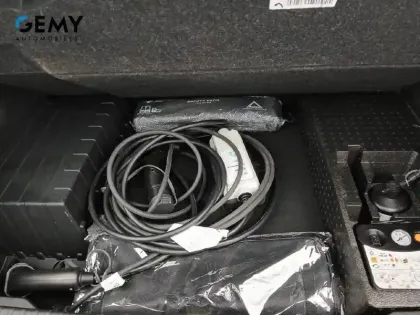 Photo 38 Renault Captur  E-Tech Plug-in 160