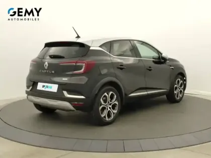 Photo 34 Renault Captur  E-Tech Plug-in 160