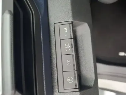 Photo 93 Dacia Duster  Hybrid 140