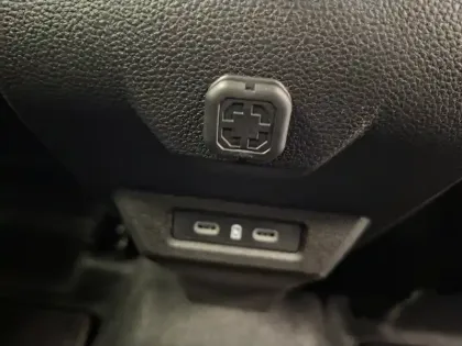 Photo 136 Dacia Duster  Hybrid 140