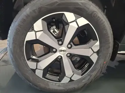 Photo 81 Dacia Duster  Hybrid 140