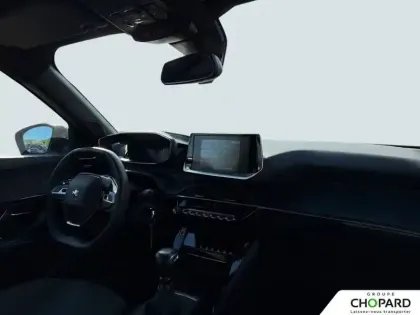 Photo 49 Peugeot 2008  PureTech 130 S&S BVM6