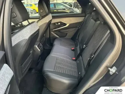 Photo 17 Peugeot 3008  Hybrid 136 e-DCS6